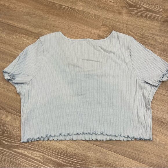 bp Scoop Neck 3/4 Button Hem Long Sleeve Cropped Tee Cream - Picture 3 of 7